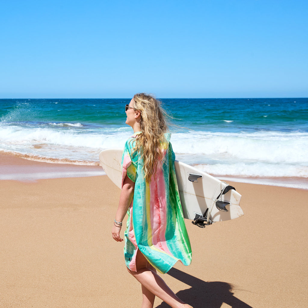 dock and bay poncho adults